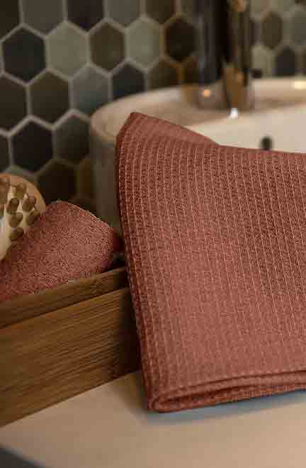 Premium Cotton Waffle Bath Sheet  Towel (Burgundy)