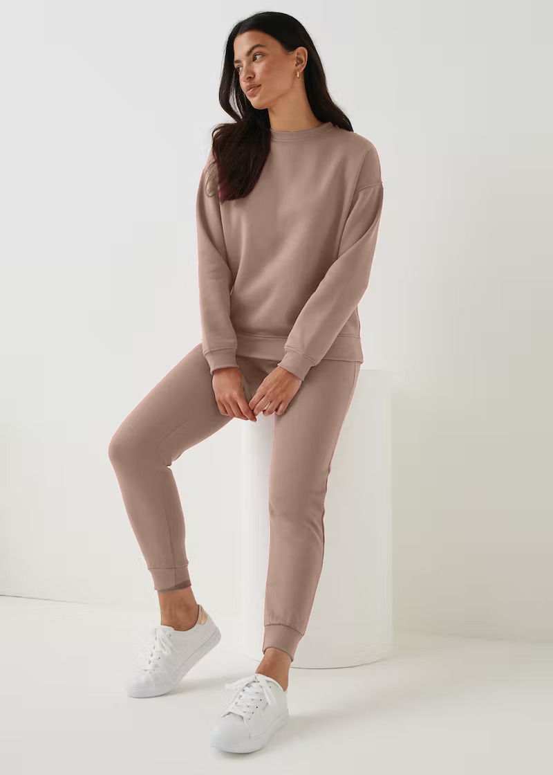 KHAKI Sweatshirt & Tapered Joggers